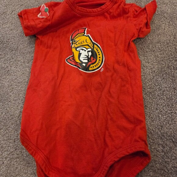 Ottawa Senators onesie - Picture 1 of 1
